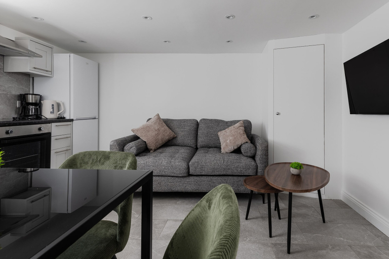 Others 5, Olympia High Street Apartments, London