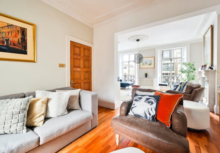 Living area 2, Luxury 5-bed Townhouse - Sleeps 10, Near Harrods, London