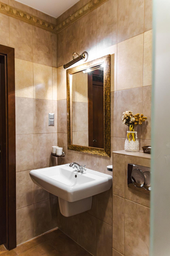 Bathroom 3, Karczma Regionalna Hotel GOSCINNA CHATA, Gorlice