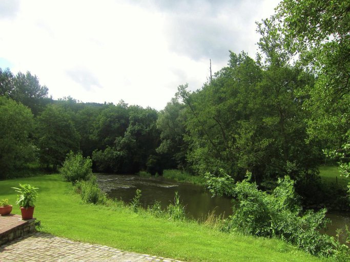 Others 4, Apartment near Forest and Hiking Trails, Namur