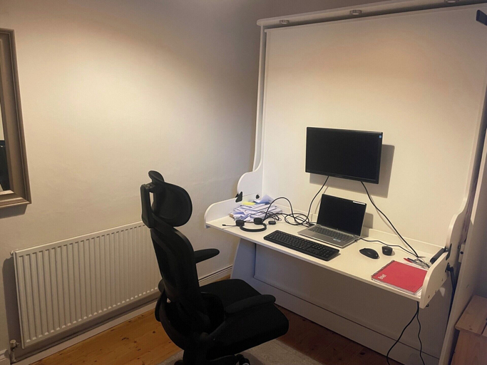 Interior 5, Central Dublin 2-bed House, Sleeps 4, Wifi, Dublin