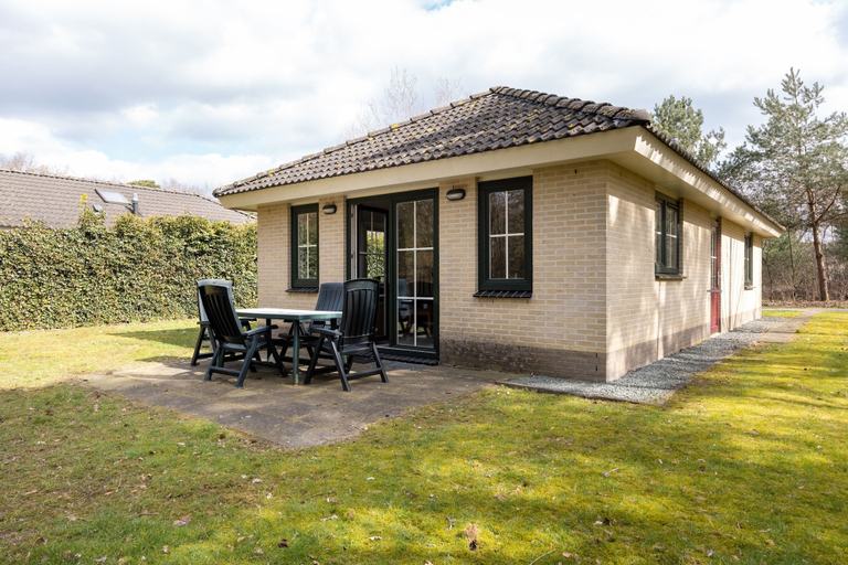 Primary image, Bungalow in Veluwe With Infrared Sauna, Putten