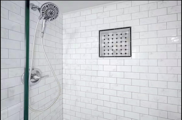 Bathroom, Peaceful Private Cottage, Walk to Park & 5 Mins to Downtown, Davidson