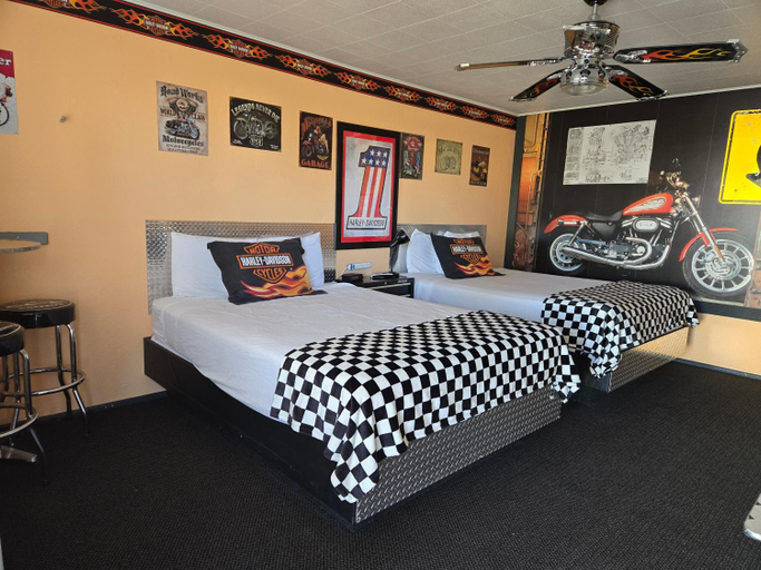 Bedroom 2, Galaxy of Harley Bikers Between Bryce and Zion, Garfield