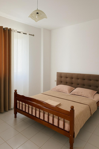 Others 1, Hotel Ardian, Kavajës