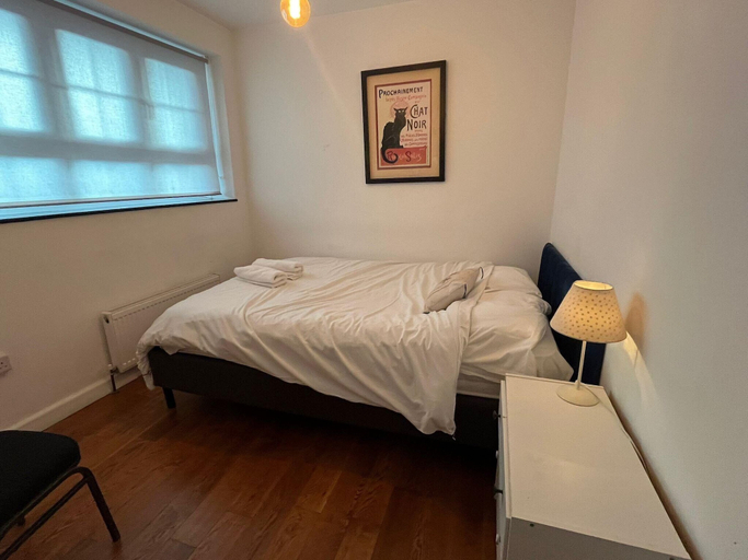 Room 5, Luxury Riverside London Apartment, London