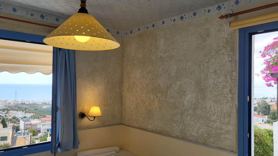 Others 5, Room-sunny Hideaway in Chersonisos, Crete