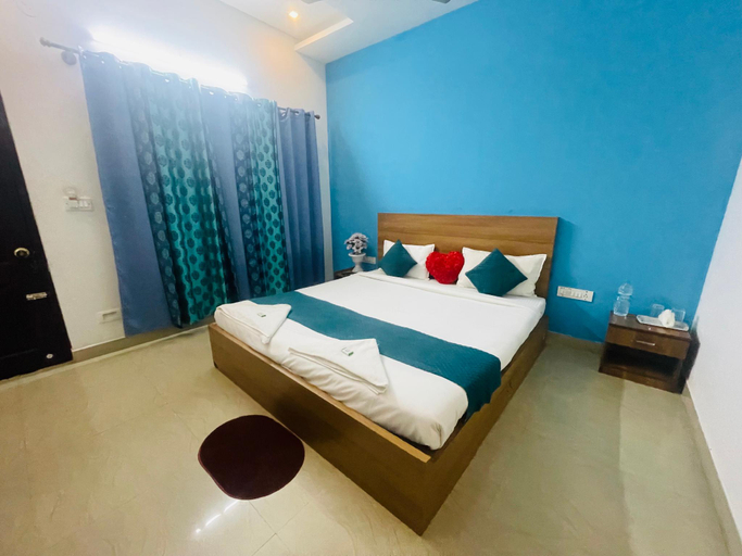 Bedroom 2, Rithu Beach Villa, Alappuzha