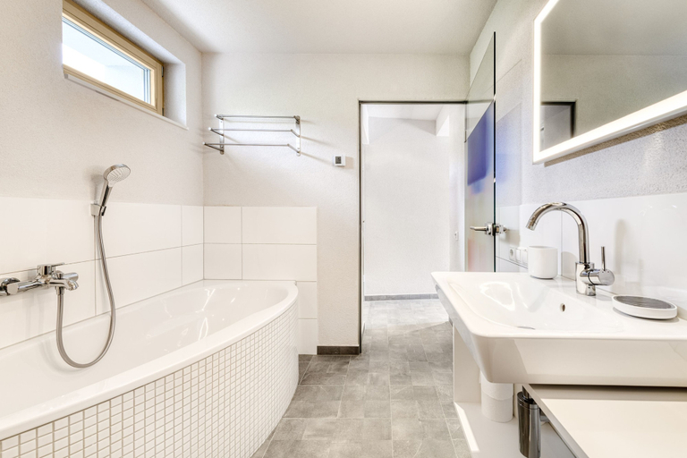 Room 4, Haus H Mmerle mit Ski in - Ski out, Bregenz
