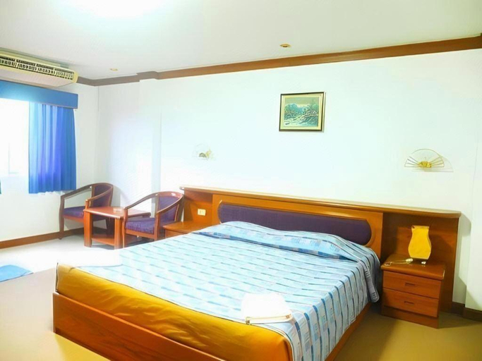 Bedroom 4, Sea Falcon Hotel, Sattahip