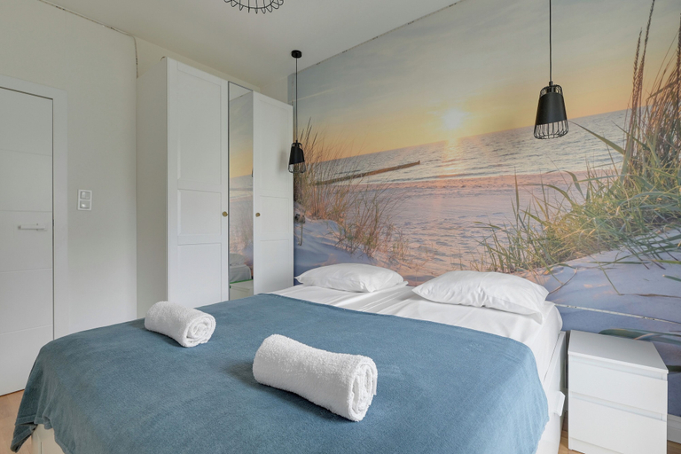 Room 3, Riverfront by Grand Apartments, Gdańsk City