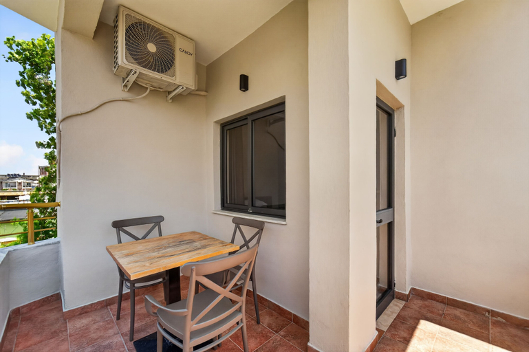 Outdoor dining 5, Casa Del Sol SeaSide, Durrësit