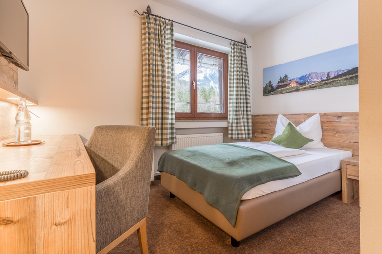 Bedroom 4, BSW Hotel Hubertus-Park, Berchtesgadener Land