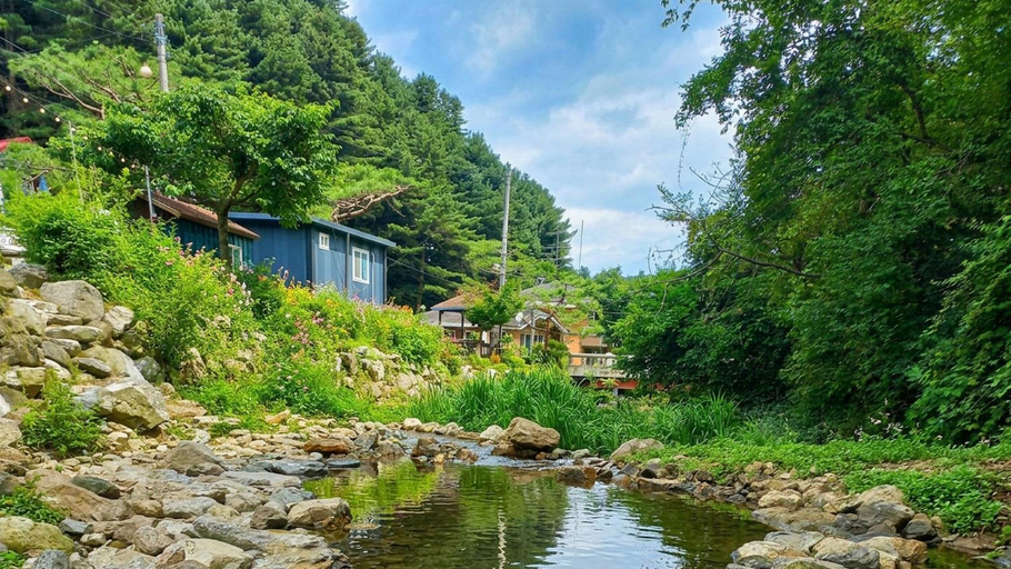 Exterior & Views 2, Pocheon Arumdri Pension, Pocheon