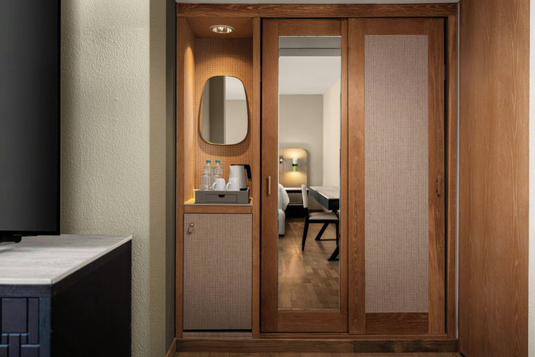 Bathroom 5, Sheraton Rhodes Resort, South Aegean