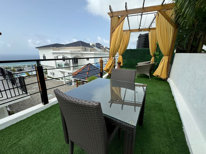 Outdoor dining 5, BTS8