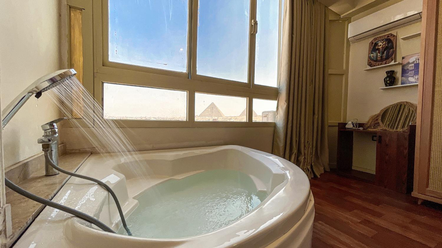 Bathroom 3, Rafif Pyramids Hotel, Al-Ahram