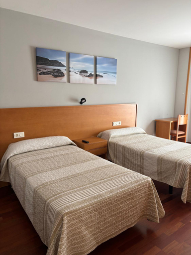 Bedroom 3, Hostal El Poligono, Zamora
