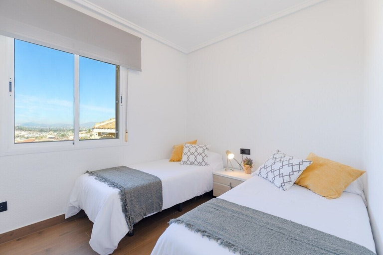 Interior 5, The Big Chill by Fidalsa, Alicante