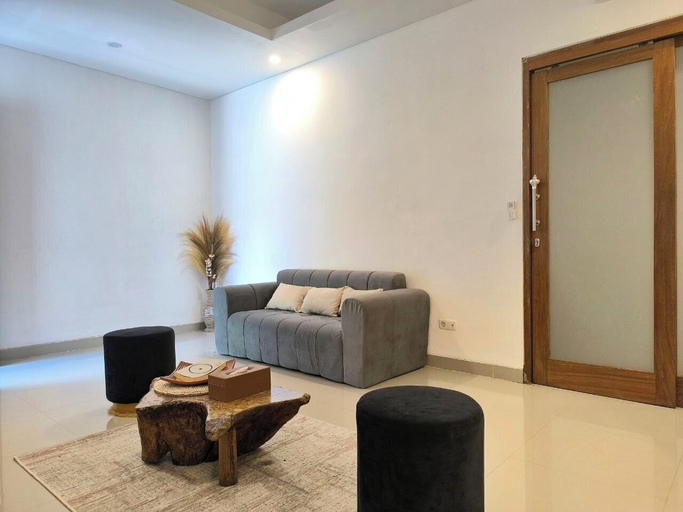 Living area 4, NIMIS VILLA CEMAGI, Badung