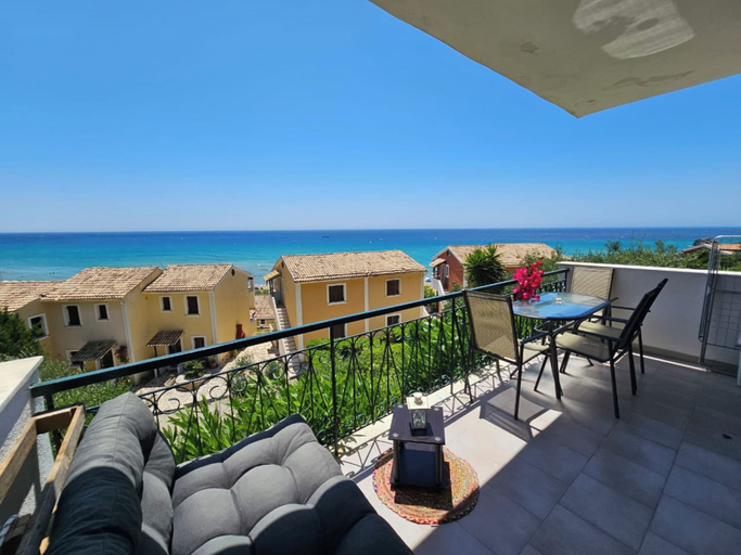 Outdoor dining 5, Glyfada Beach Apartment - Seaside Retreat, Ionian Islands