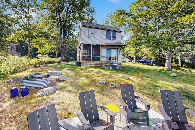 Terrace/patio 5, Waterfront Paradise With Dock, Big Yard, Sundeck & Epic Bay Views Dog-friendly, Lincoln