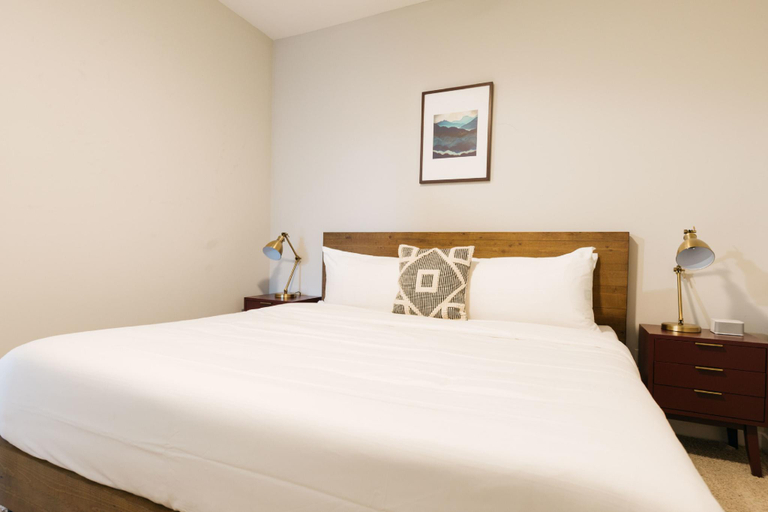 Bedroom 4, CozySuites Music Row Spacious 2BR in Nashville! 55, Davidson