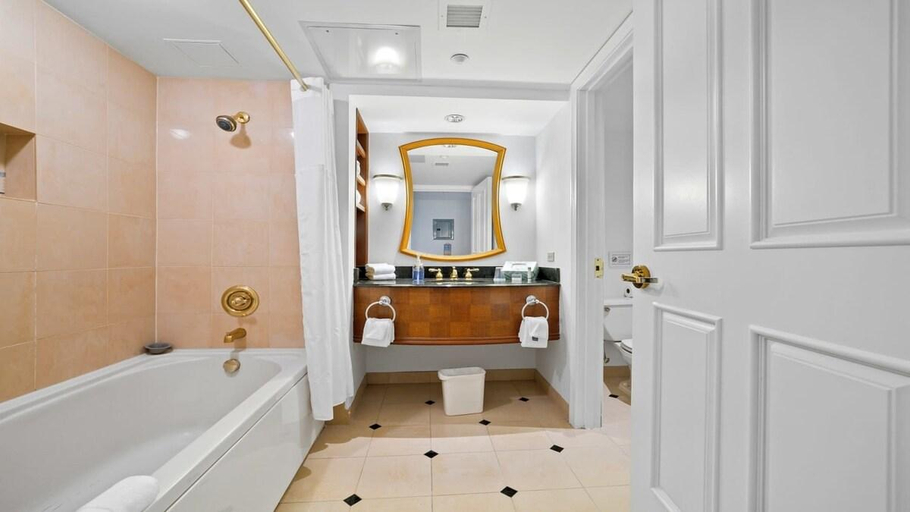 Bathroom 5, Sleep 4 Stylish Boardwalk CozySuites Studio, Atlantic