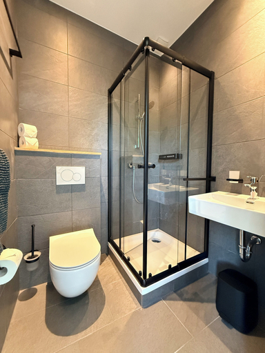 Bathroom 5, Sauerblick, Eifelkreis Bitburg-Prüm