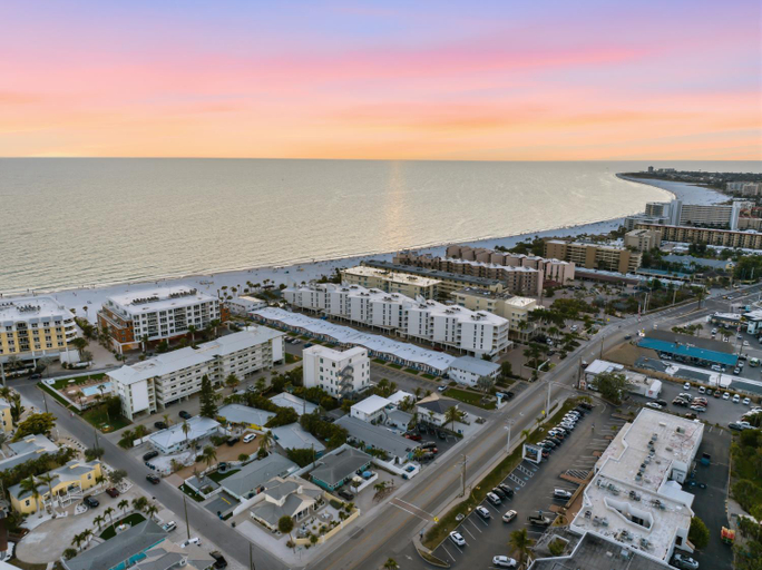 Others 5, Sea Crest, Sarasota
