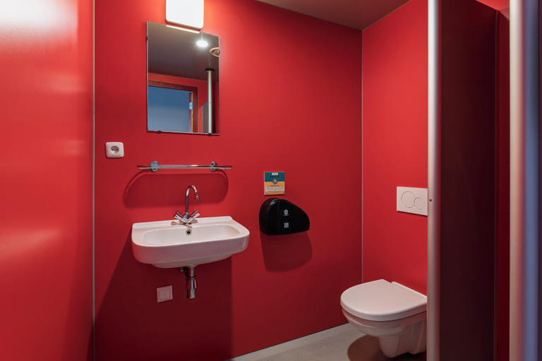 Bathroom 5, Stayokay Eindhoven - Hostel, Eindhoven