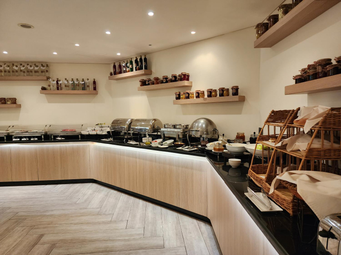 Food & Drinks 5, Tamar Hotel, Baabda