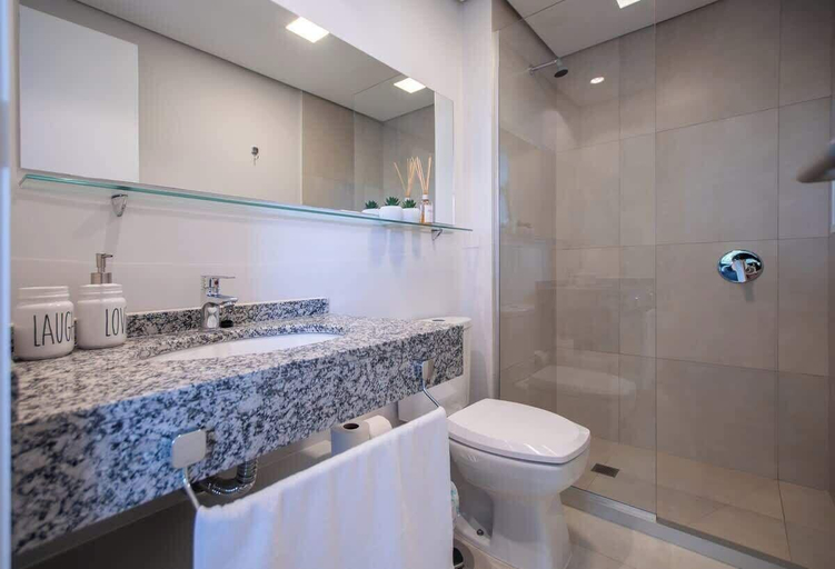 Bathroom 5, Corporate Stays Insignia City - B52, Asunción