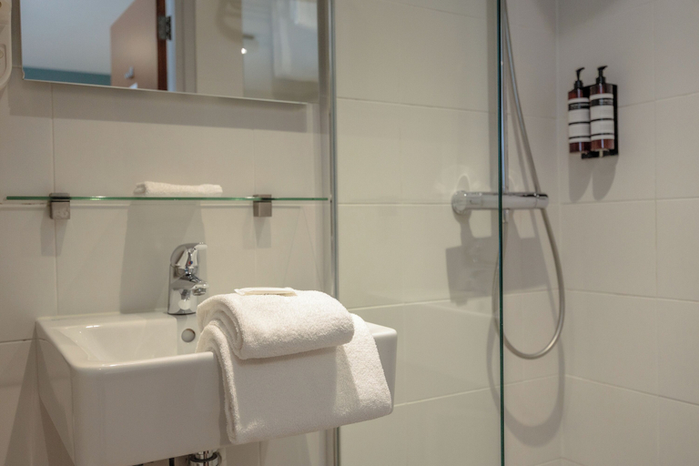 Bathroom 4, Paviljoen Hotel, Rhenen