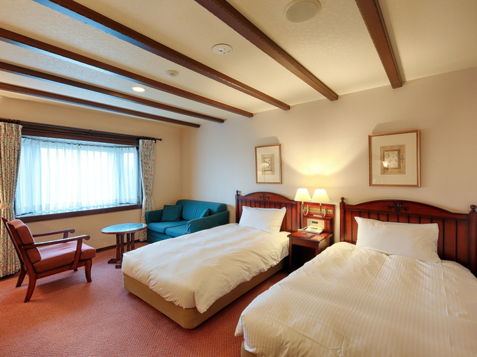 Bedroom 3, Sun Members Hirugano, Gujō