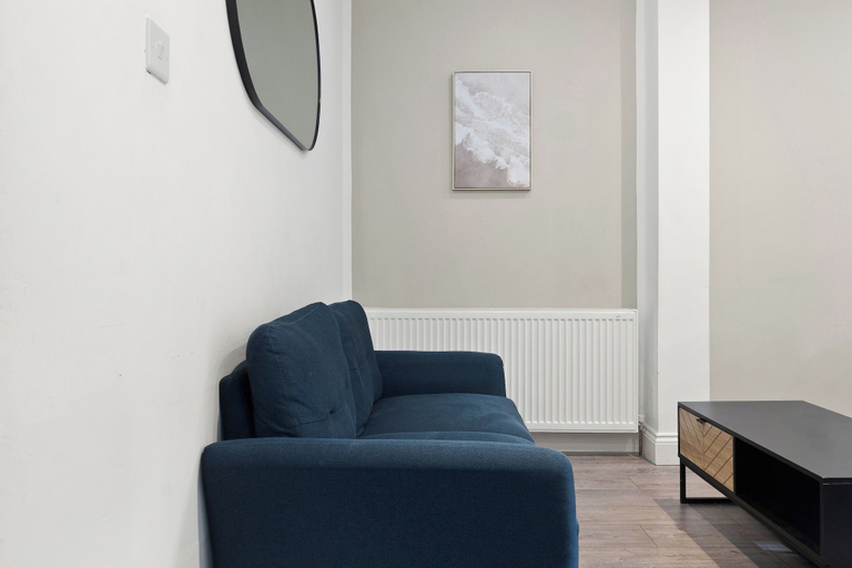 Living area, Cosy 2 Bed-5 Guests-garden-parking&wifi, London