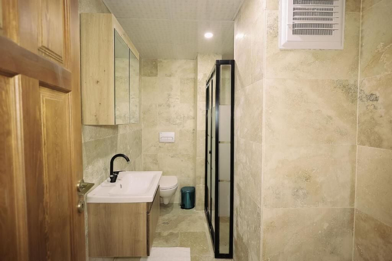 Bathroom 4, Castle Stone House, Nevşehir