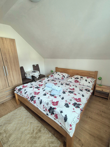 Room 2, Vila Lesana, Poprad