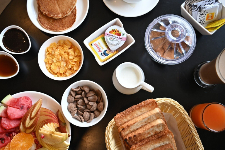 Food & Drinks 5, Aotel by Clarks Inn Palampur, Kangra