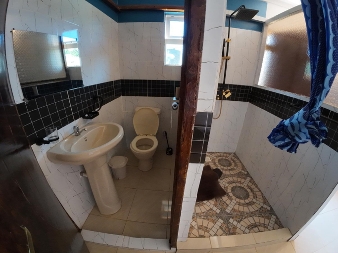 Bathroom 3, JC ITEN Guest House, Keiyo North