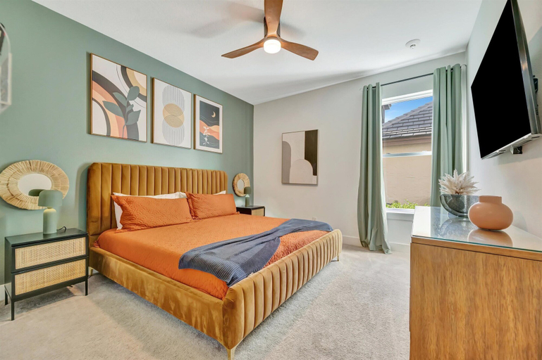 Room 2, The Watson Court Manor, Osceola
