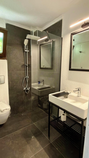 Bathroom 5, Mitos Apartments, Marmaris