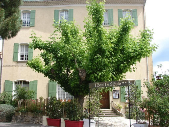 Others 4, Hotel le Siecle, Vaucluse