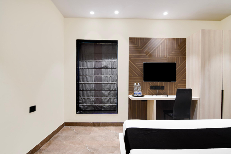 Others 2, Super Townhouse Newtown DLF, North 24 Parganas