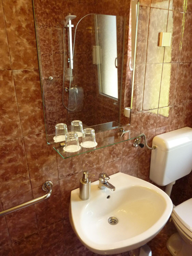 Bathroom, Rooms Gasper, Postojna