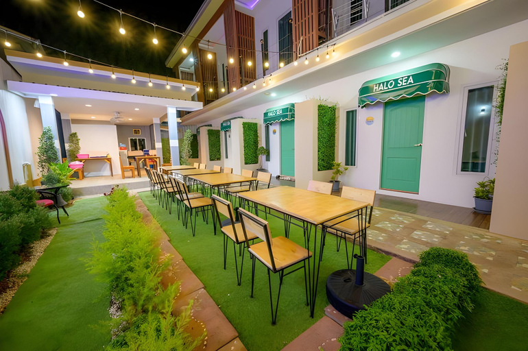 Food & Drinks 5, Halo Sea Kohlarn, Pattaya
