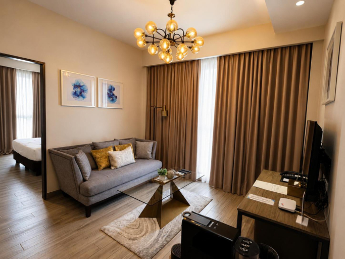 Bedroom 3, The Litton Hotel by Carterson, Naga City