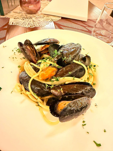 Food & Drinks 4, Bucovina Exclusiv, Vama