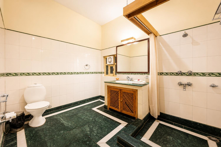 Bathroom 3, Springfields by Eastlynn Collections – A Heritage Palace Since 1902 , Shimla