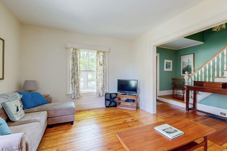 Living area 3, Parker House: Historic Home - Walk Downtown, Dog-friendly & Washer/dryer, Knox
